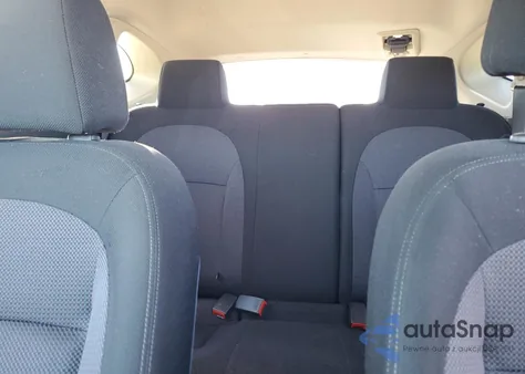 2013 Nissan Rogue S z USA, uszkodzony, nr VIN JN8AS5MV6DW122483